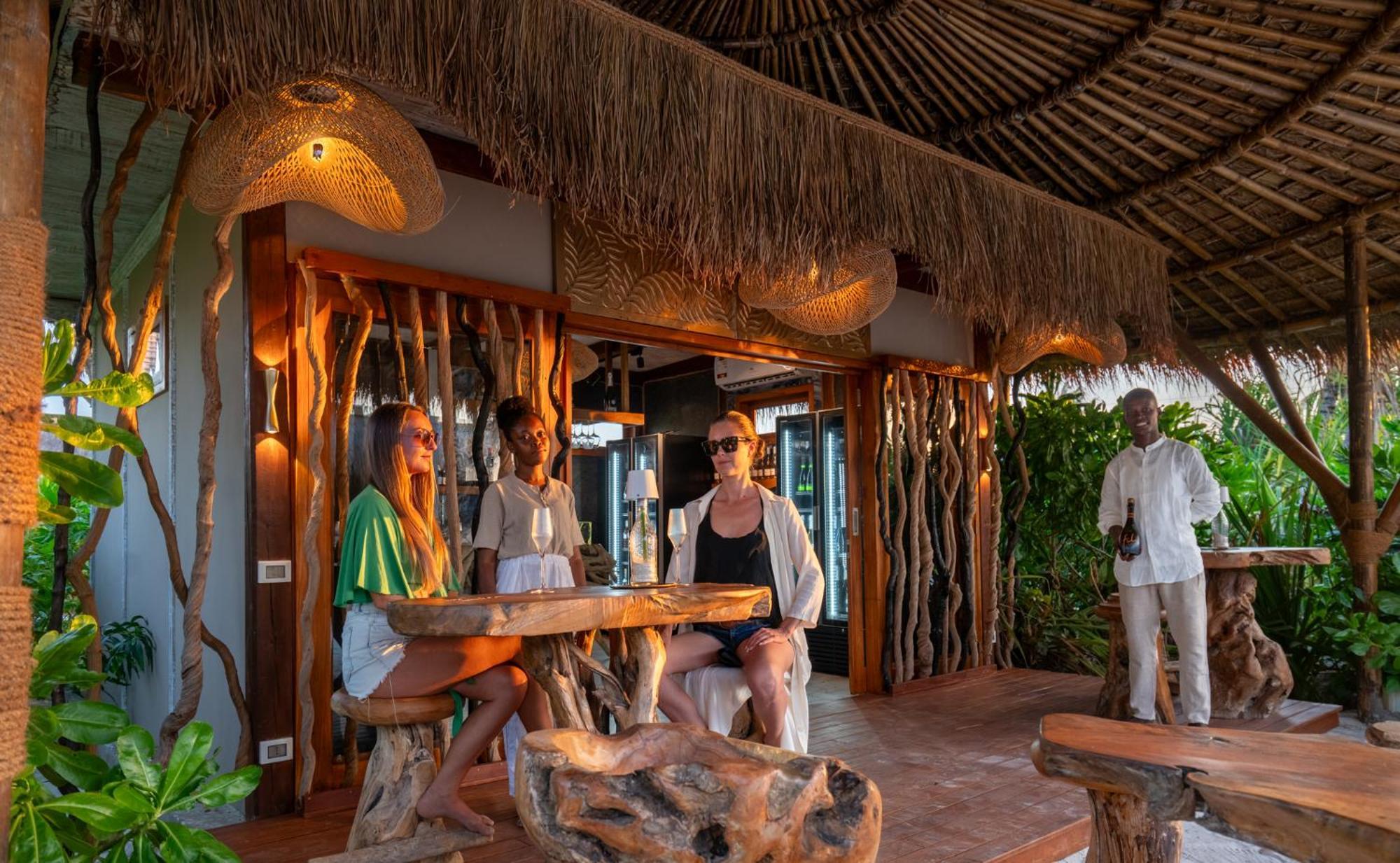 Sensations Eco-Chic Hotel Pwani Mchangani Buitenkant foto